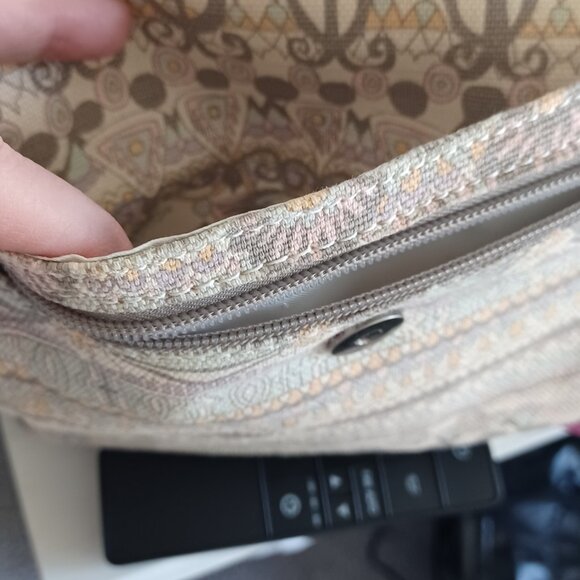 Sakroots Boho Crossbody/Back Pack/Messenger Bag - Picture 3 of 6